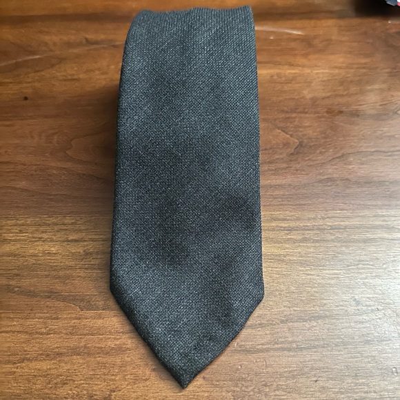 Grey Tie - Picture 1 of 4